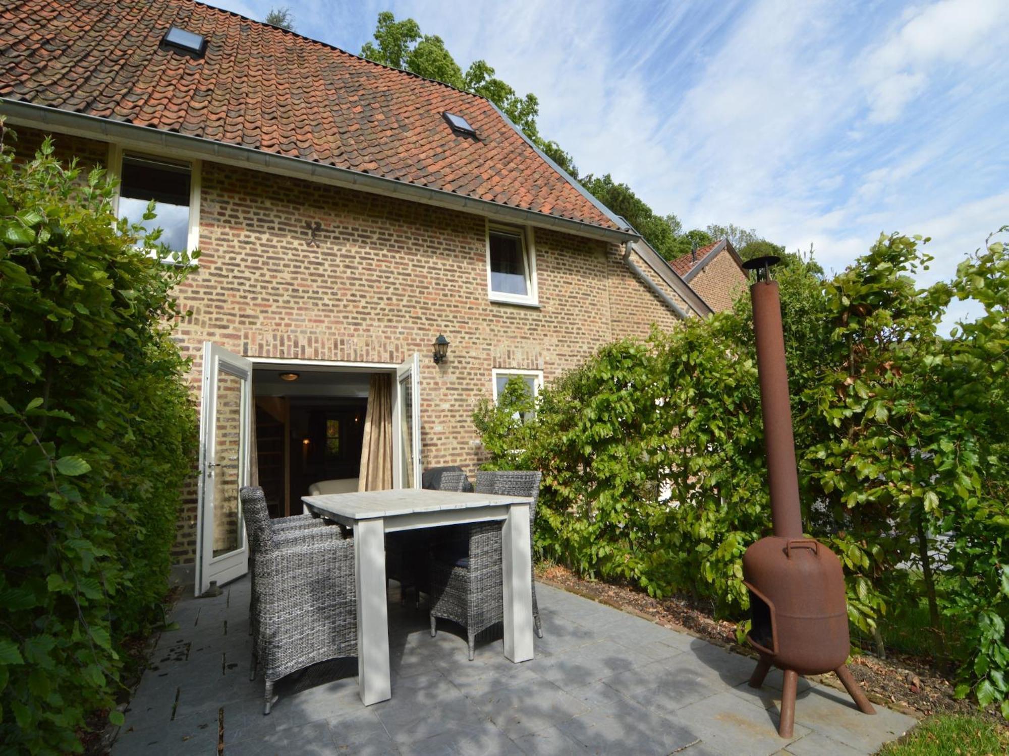 Stunning Holiday Home Near Forest In Slenaken Luaran gambar