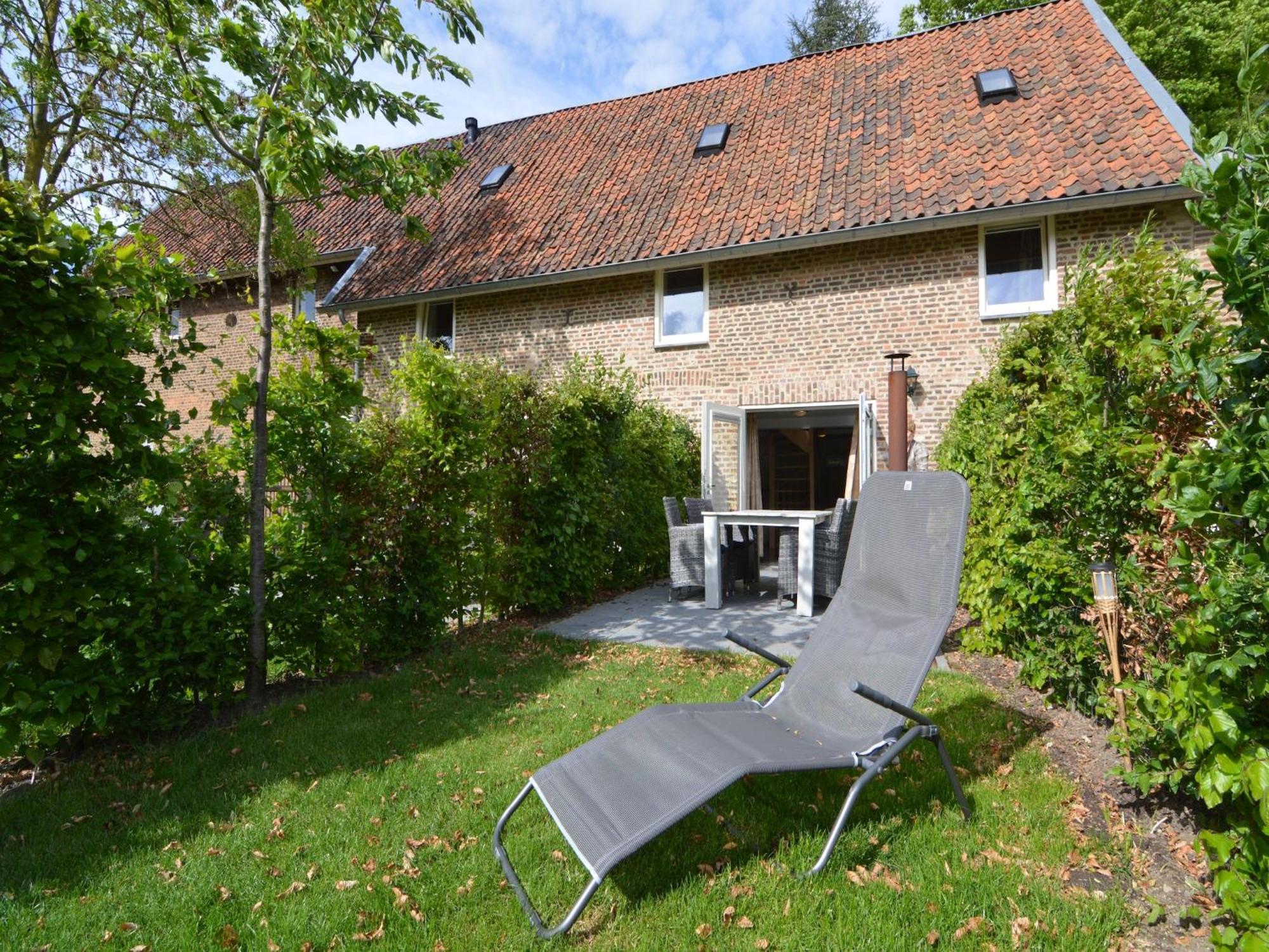 Stunning Holiday Home Near Forest In Slenaken Luaran gambar