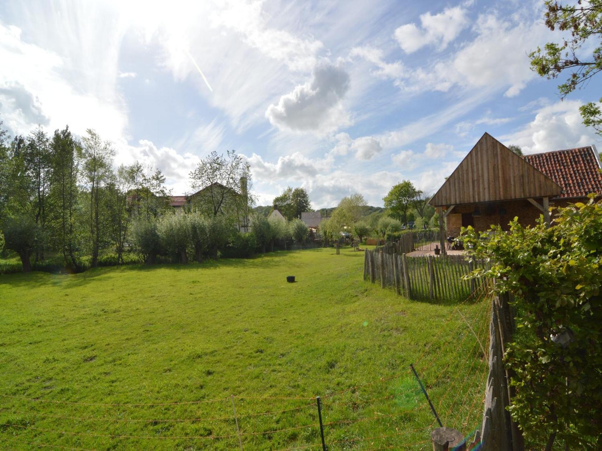 Stunning Holiday Home Near Forest In Slenaken Luaran gambar