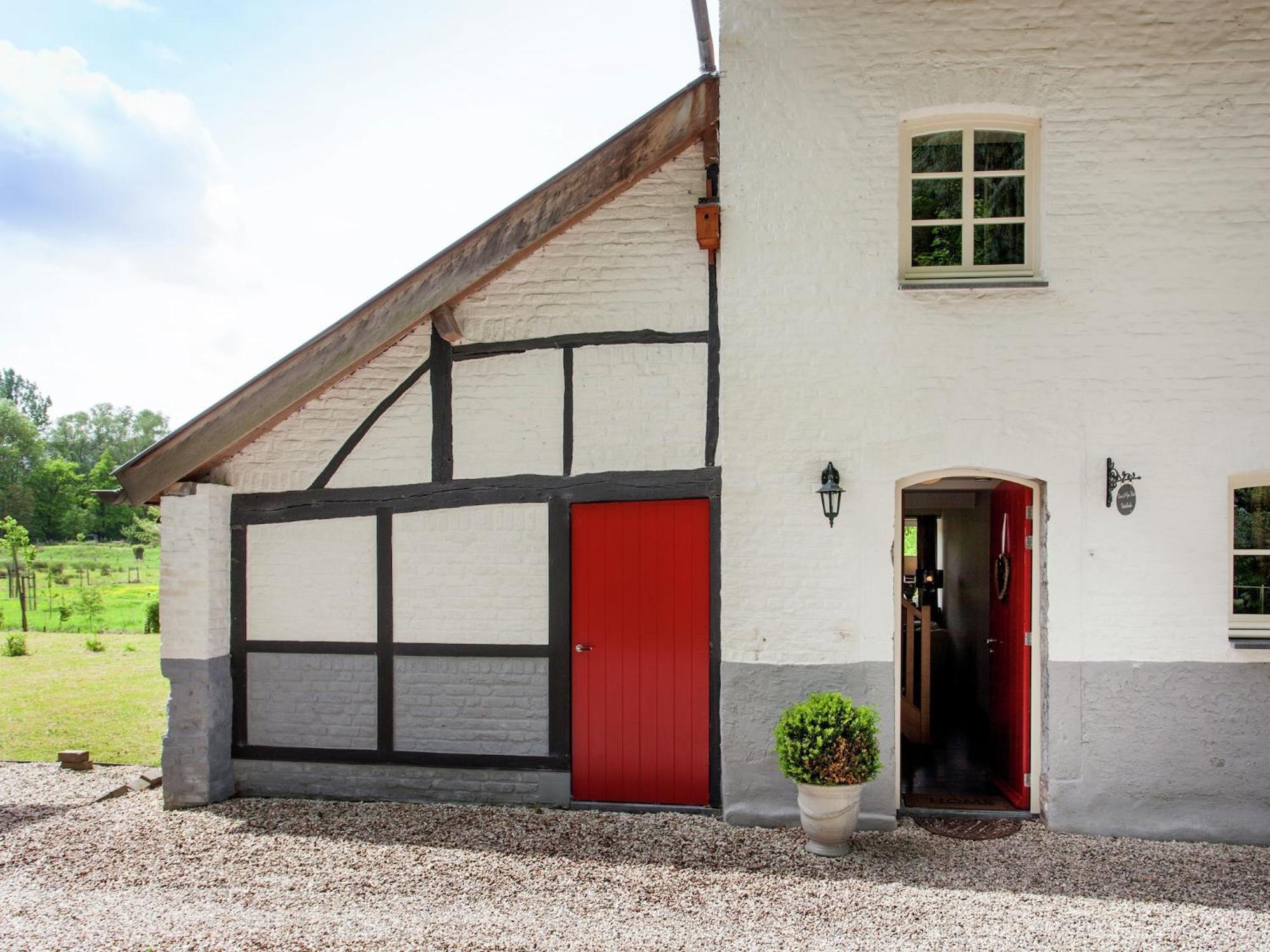 Stunning Holiday Home Near Forest In Slenaken Luaran gambar